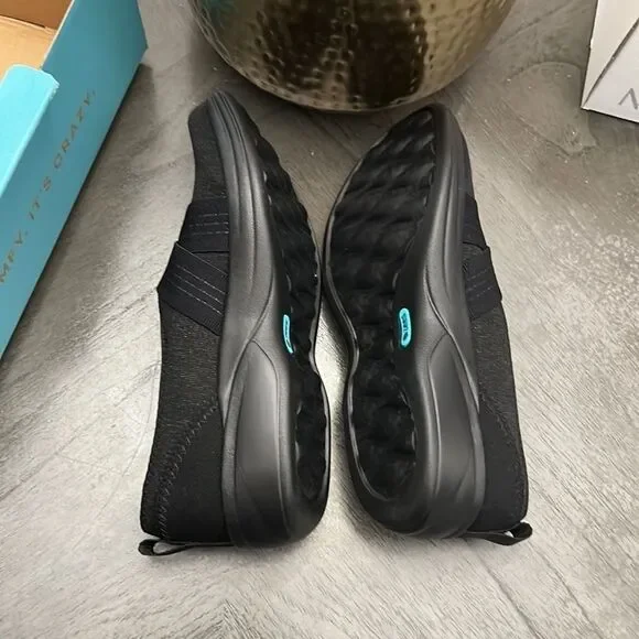 BZees Niche III Slip-On - Picture 6 of 11